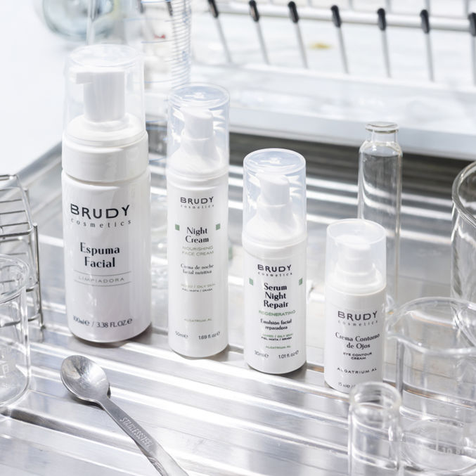 Errors comuns en la rutina facial (que veiem cada dia)